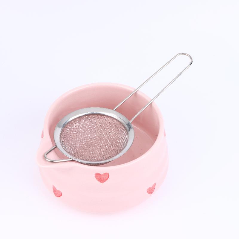 Set Matcha in Ceramica con Decalcomania a Cuore 2/4/5 Pezzi, Carino Set Matcha Include Ciotola Matcha, Frusta Matcha e Supporto, Cucchiaio di Bambù, Setaccio