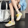 Gelbe Damen neue vielseitige weiche Sohle ist bequem und nicht ermüdend, kleine weiße Schuhe, rote Board-Schuhe