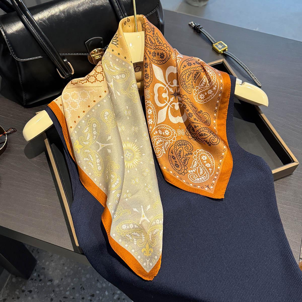 

100% Mulberry Silk Scarf Shawl For Women Fashion Printing Summer Sun Protection Travel Wrap Lightweight Ladies Scarves Top 53CMX53CM