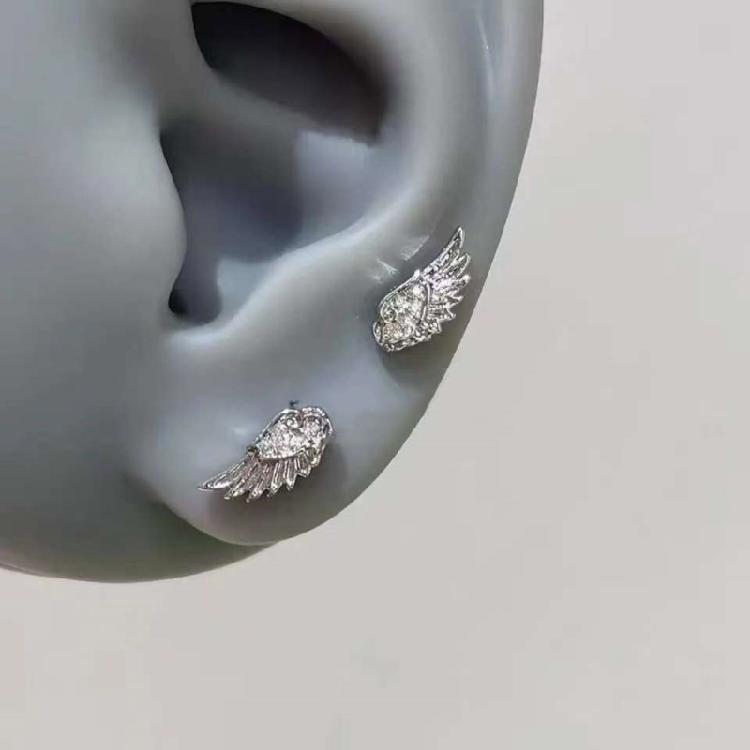 Stylish Wing Shaped Ear Bone Studs Unique Fashion Statement Alloy Materials Comfort Casual Wear