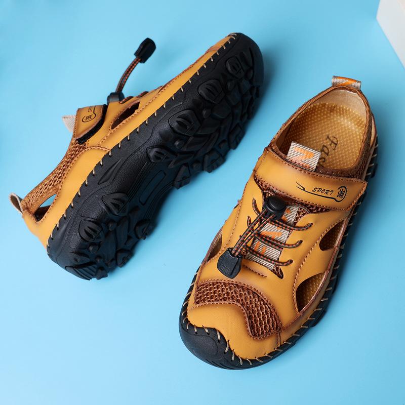 Children's Sandals Closed Toe Boy's Shoes New Summer Children's Hollow Breathable Mesh Shoes Casual Beach Shoes