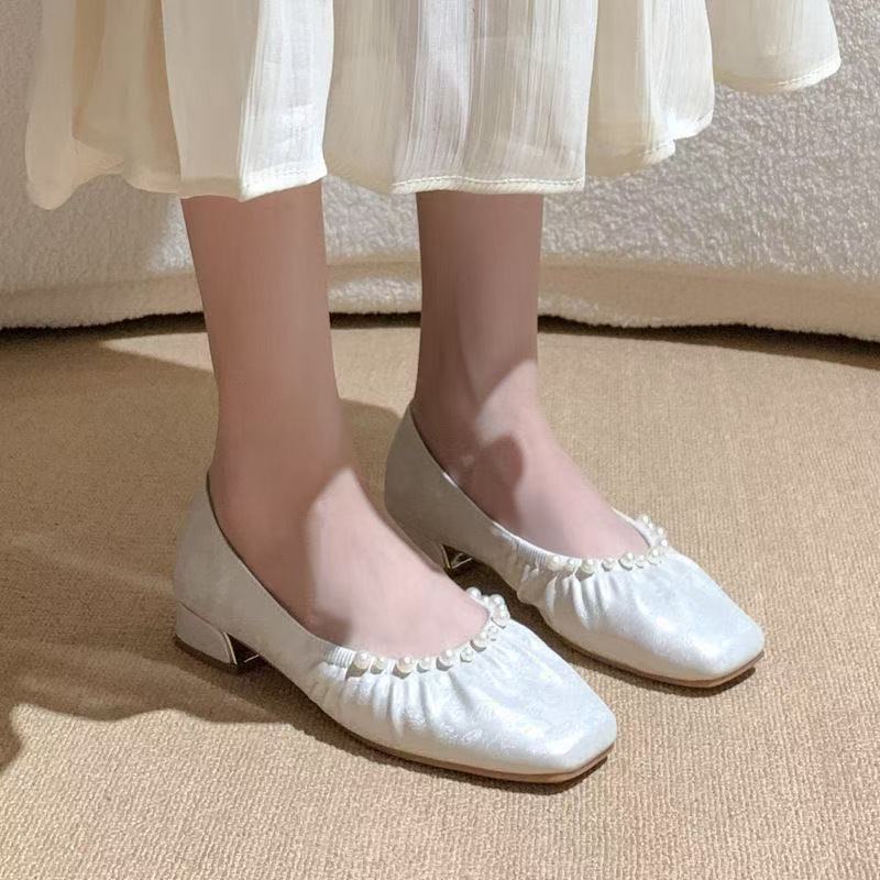 Guofeng new Chinese single shoes women's 2025 spring new single shoes square head thick heel low heel lazy shoes mother small leather shoes
