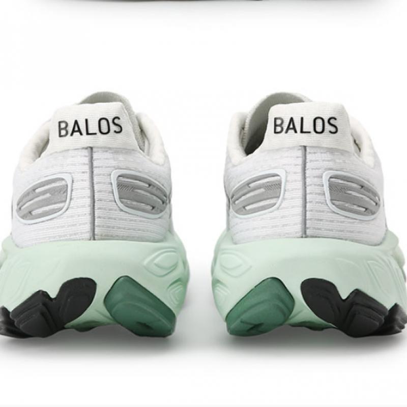 New Balance Club  Fresh Form X Valos V1