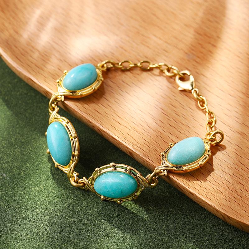 

Позолоченный медью овальный браслет в богемном стиле с натуральным камнем: Высококлассные, Роскошные, Универсальные Ретро Украшения для Рук для Женщин