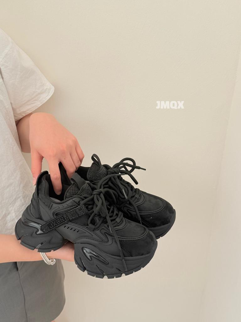 Damen-Dad-Schuhe mit dicker Sohle, leicht und rutschfest, neue Herbstschuhe für Kinder 2025, beliebte weiche Sohlen sind nicht ermüdend und vielseitig