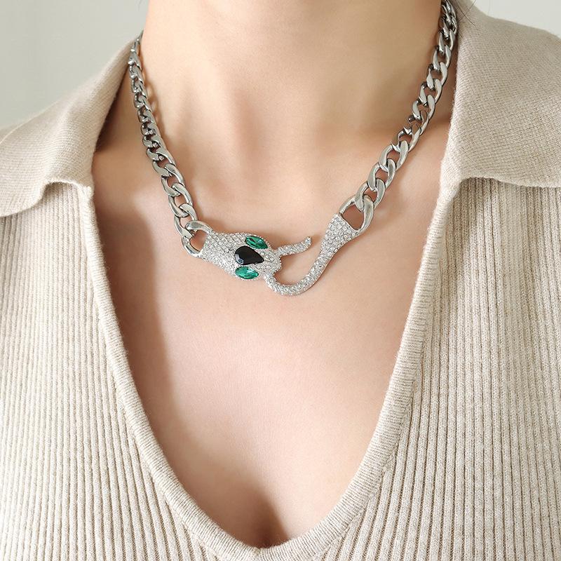 Colorfast High Street Hip Hop Style Zircon Snake Head Necklace