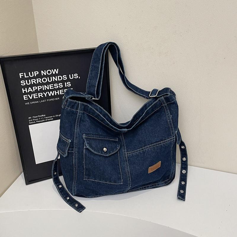 Street Style Denim Bag With Detail For Casual Daily Use