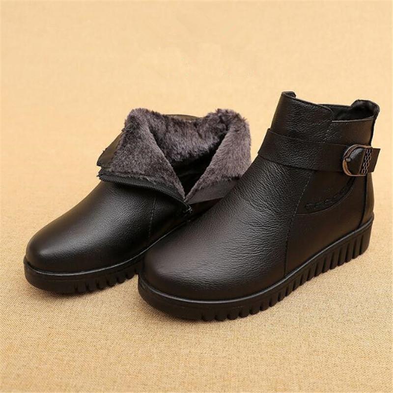 2025 New Genuine Leather Thick Plush Winter Woman Boots Non-slip Waterproof Women Snow Boots Mother Warm Cotton Padded Shoes