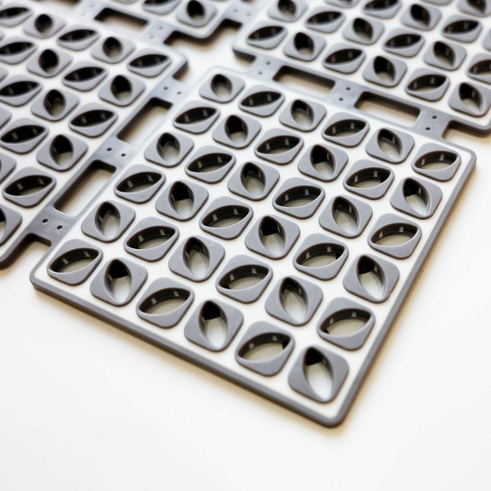 Tapis de Bain Antidérapant 60x60cm Tapis de Douche Carré Caoutchouc Anti-Moisissure Tapis de Sol à Forte Ventouse Sécurité Salle de Bain Ensemble de Salle de Bain de Luxe