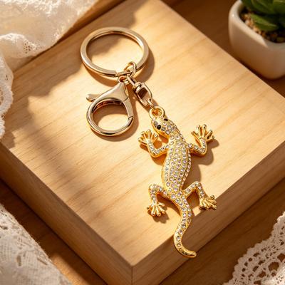 Keychain Pendant Sparkling Rhinestones Gecko Shape Zinc Alloy Key Holder with Electroplated Lobster Clasp Backpack Accessory