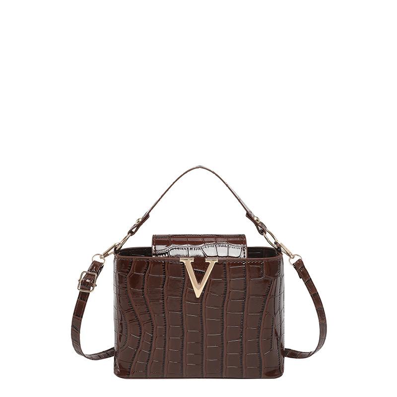 

Premium texture solid color versatile box bag women s summer new largecapacity commuter bag niche design messenger bag