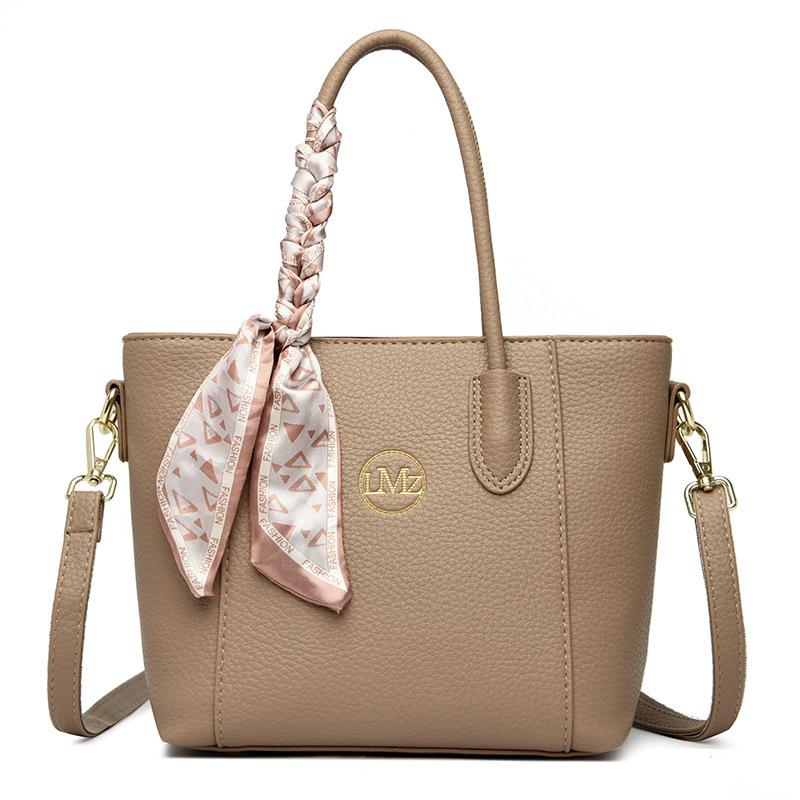 

Soft leather simple backpack women s 2025 new fashion versatile large capacity lightweight women s backpack хакі