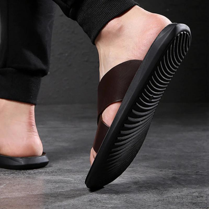 Men's Slippers Fashion Genuine Leather Slippers Shoes Summer Soft Sole Comfortable Men Sandals Outdoor Casual Walking Flip Flops