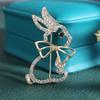 Neue Mode Schöne Kaninchen Broschen Für Frauen Aushöhlen Design Strass Brosche Pins Tier Schmuck Party Hochzeit Geschenke