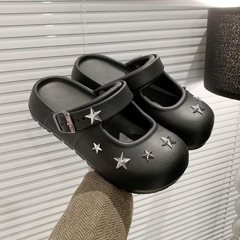 Personalized metal star rivet bag head slippers women's summer fashion can be wet water pedal outside wear non-slip cool slippers