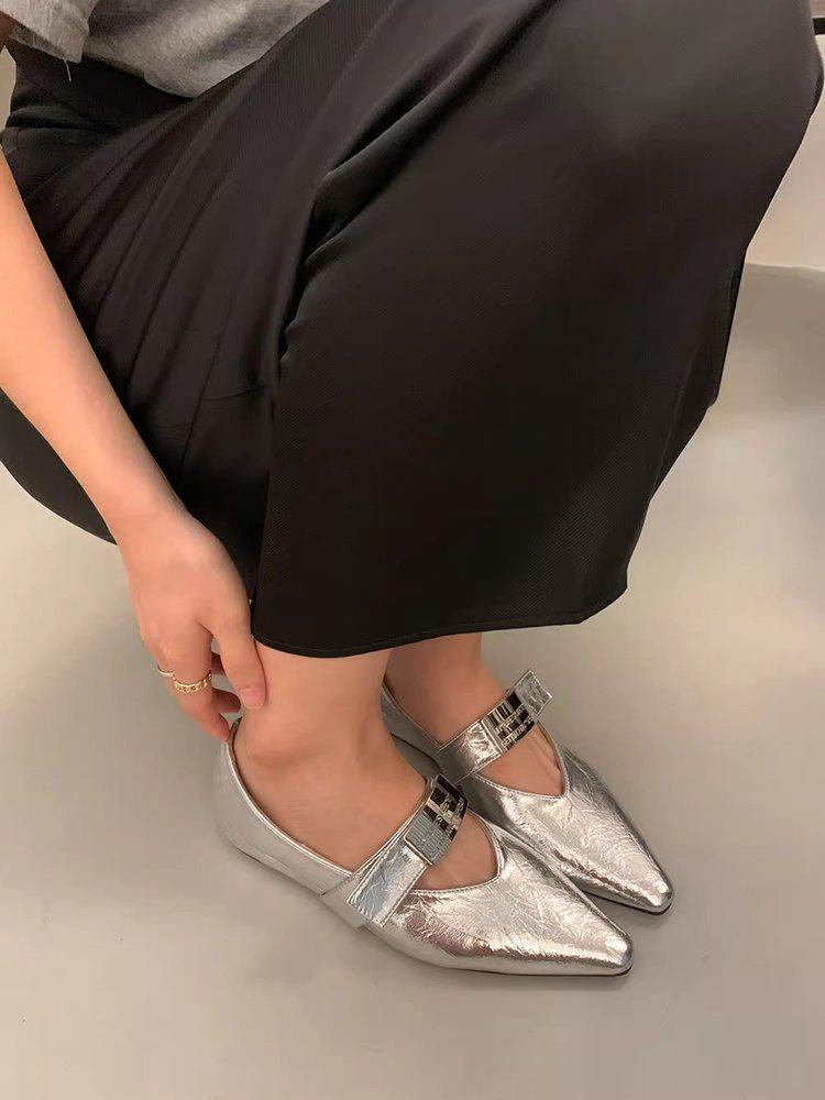 TK Plus Size Low-Cut Pointed Toe Flat Women's Shoes in Black or Burgundy Synthetic Leather