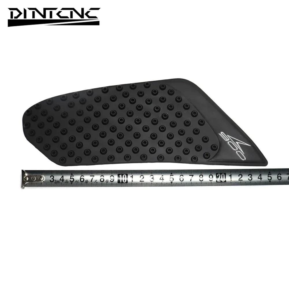 Motorcycle Anti Slip Tank Pad Protector Sticker Decal For Kawasaki Z900 Z900SE 2017-2023 2022 SE Gas Knee Grip Traction Side