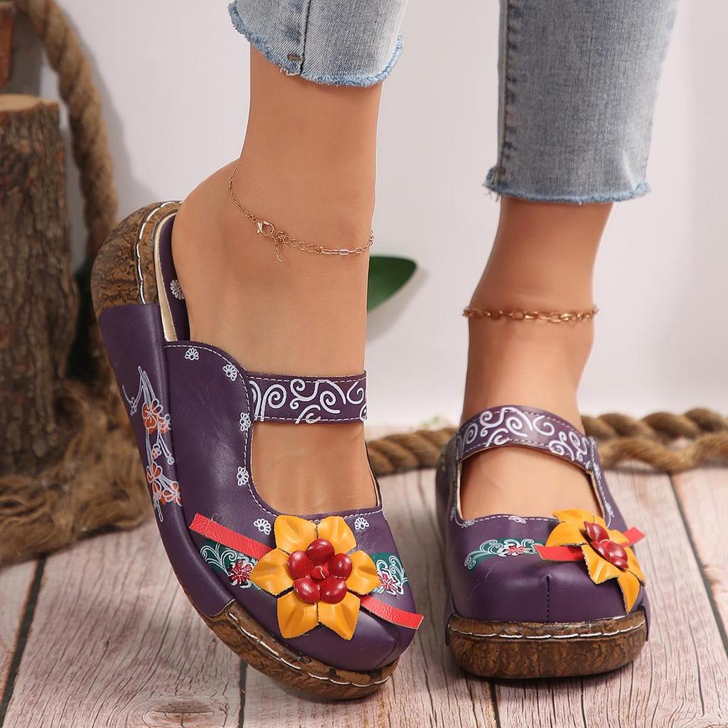 2025 Summer Ethnic Style Women's Handmade Floral Sandals with Thick Sole
