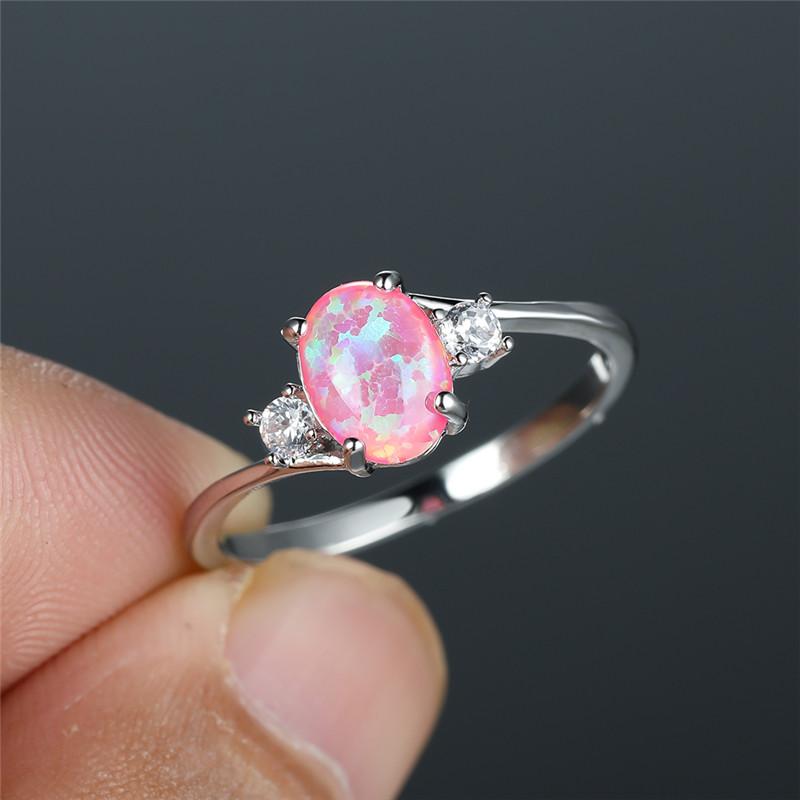 Niedliche weibliche geometrische weiße rosa Feueropal-Ring mit kleinem ovalen Stein, modische Farbe, Hochzeitsschmuck für Frauen