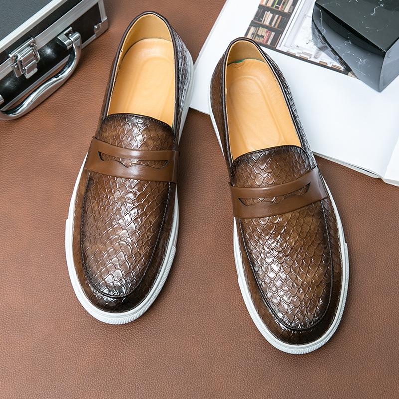 Leather Shoes Men's Autumn Low-top Casual Fashion Board Shoes Men's Fashion British Business Large Size 46 Sets of Foot Loafers
