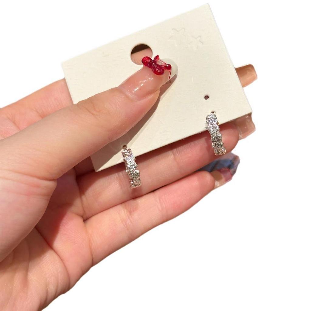 Elegant 2025 High-End Hoop Earrings – Unique Design for Women