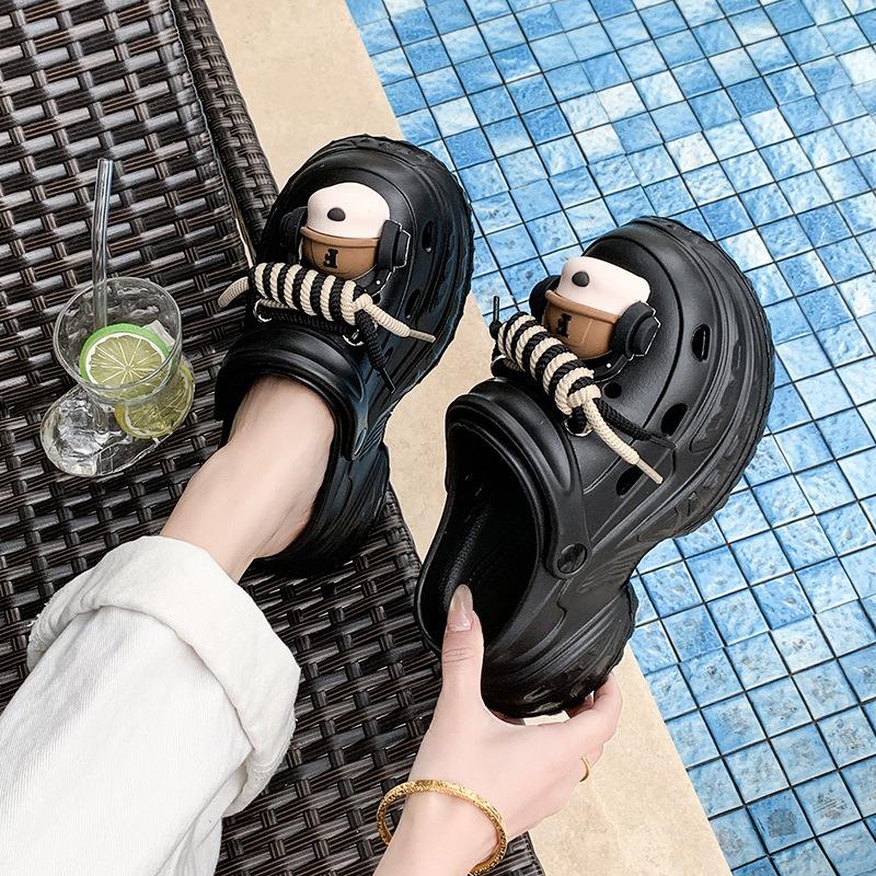 Cartoon Cute Personality Hole Shoes Women Wear In Summer Small Thick Soles Heightened Non-slip Light Comfortable Cool Slippers