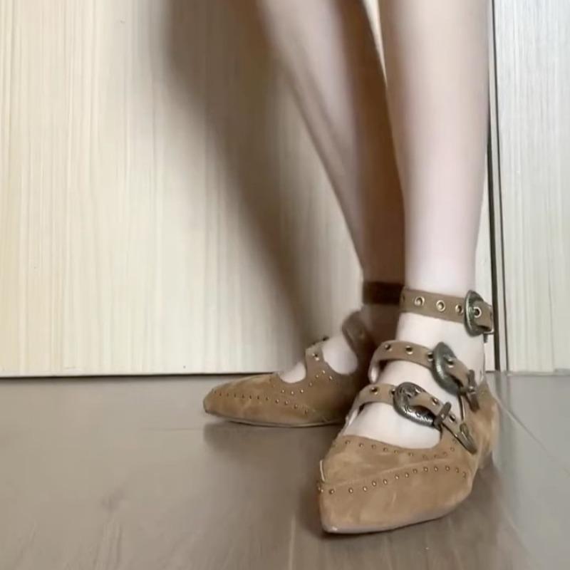 Fashion French Vintage Studded Single Shoes New Belt Buckle Pointed Toe Shallow Mouth Mary Jane Flat Single Shoes