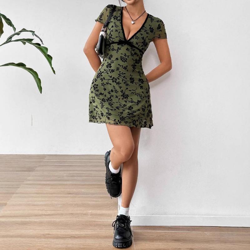 Damen Sommer Sexy Blumen bestickt V-Ausschnitt Farbe Kontrast Rand A-Linie Kleid