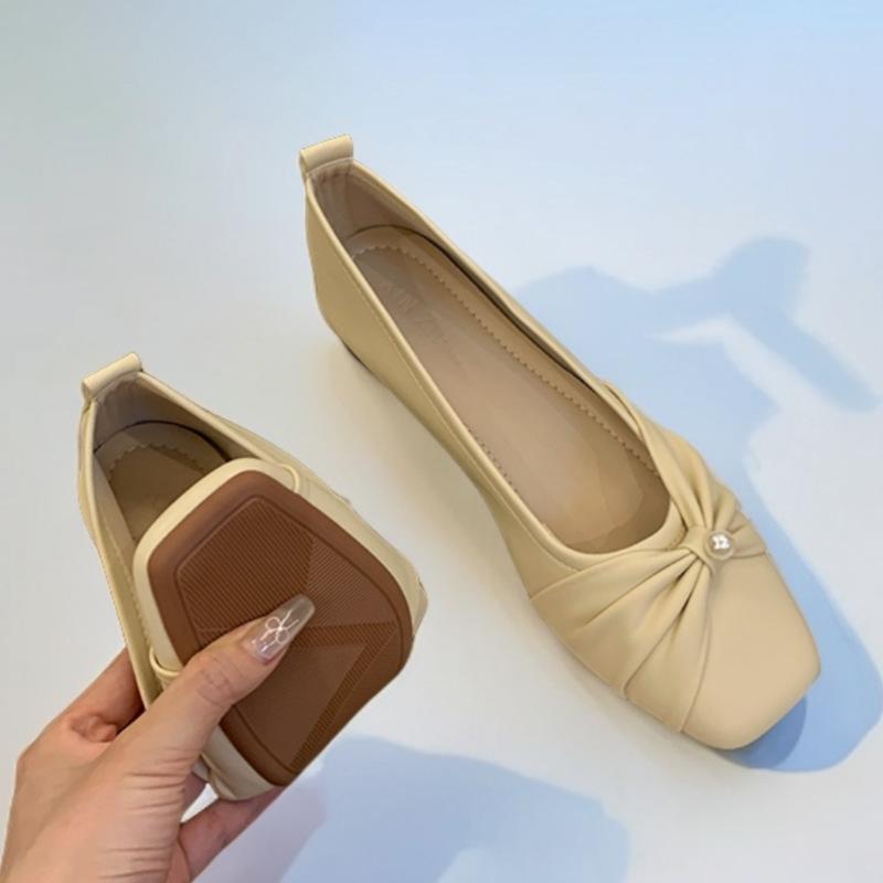 

French low-heeled Mary Jane evening single shoes 2025 new versatile skirt grandma shoes comfortable ladyshoes Doudou shoes 35