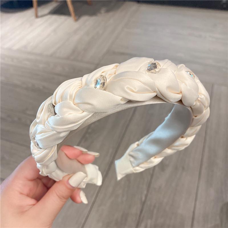 French Retro Braided High-Grade Headband: High Skull Top, Non-Slip, Perfect for Washing Face.