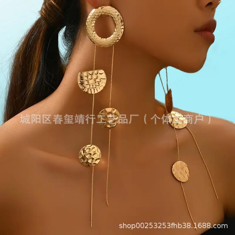 Fashion Irregular Geometric Hammer Round Fringed Earrings Personality Creative Retro Fringed Women's Earrings