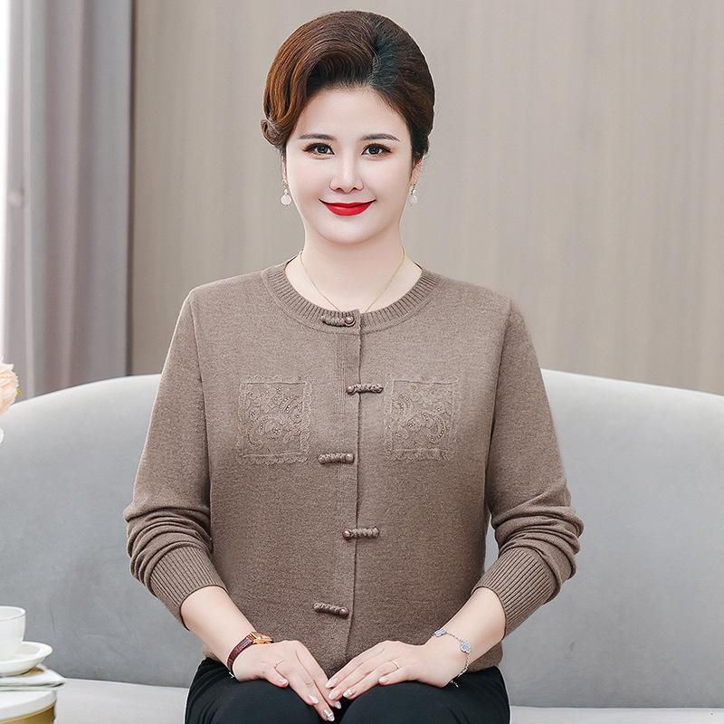 

Женский вязаный кардиган в китайском стиле на осень и зиму 7XL