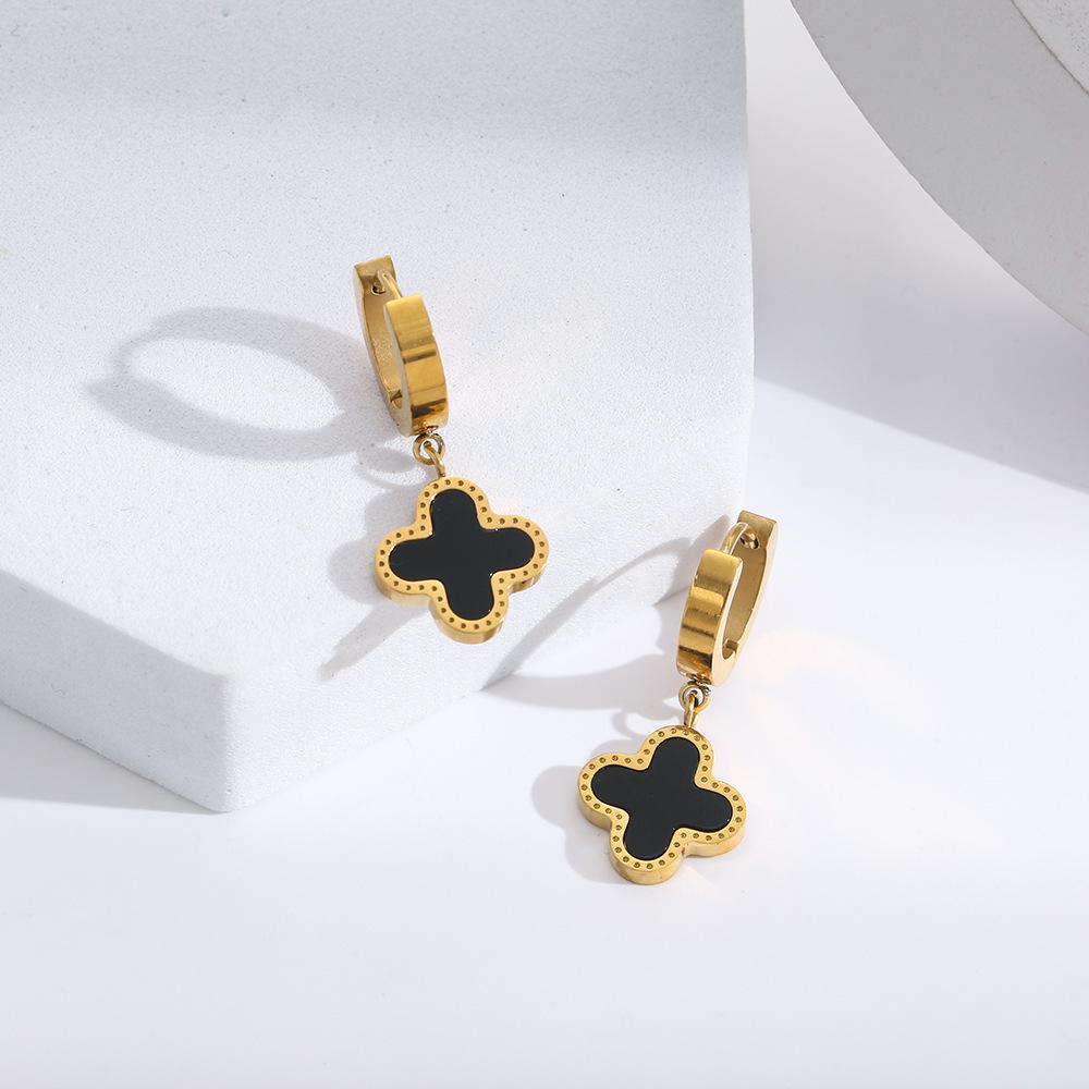 Titanium steel classic clover earrings fashionable short earrings