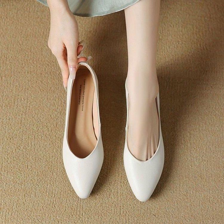 Weiches weiches Leder flacher Mund einzelne Schuhe Damen 2025 Herbst neu weiches Leder Oma Schuhe weiche Sohle Pendler Arbeitsschuhe niedriger Absatz