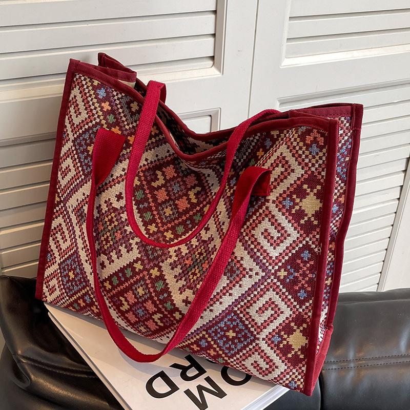 Large Capacity Ethnic Canvas Bag for Women In Autumn and Winter Fashion Mommy Bag for College Students In Class One Shoulder Tote Bag