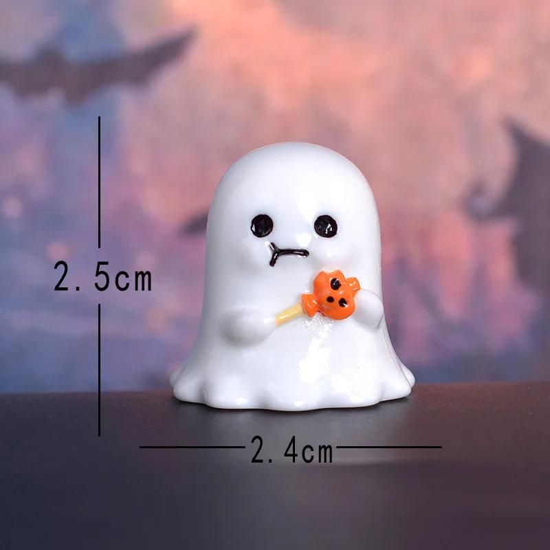 Cute Cartoon Pumpkin Ghost Figurine, Mini Halloween Ornament for Micro Landscape Home Desk Decor