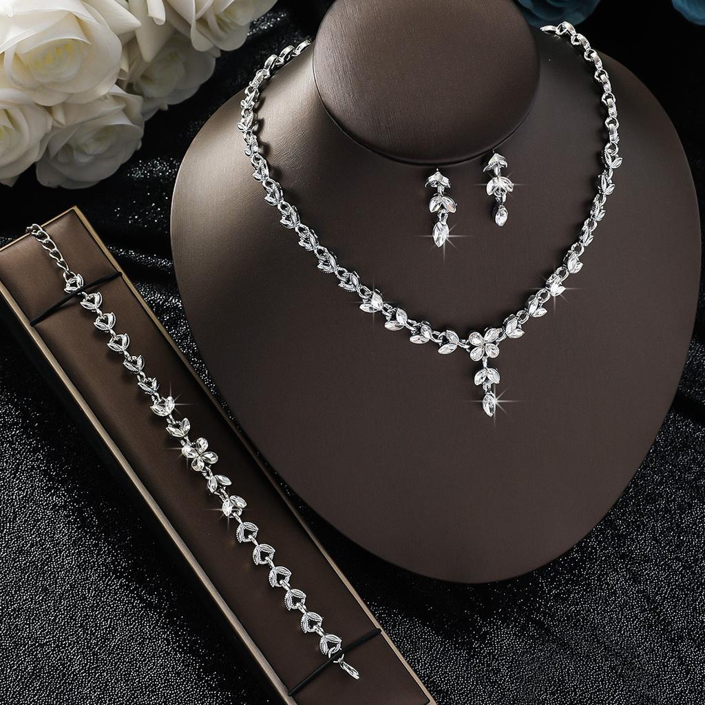 Niche light luxury flower collarbone necklace bracelet stud earrings jewelry set