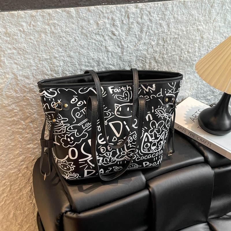 

Граффити Модная Принтованная Сумка Женская Личность Повседневная Большая Вместимость Сумка Через Плечо Студенческая Сумка-Тоут для Поездок на Учебу чёрный