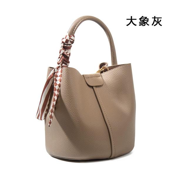 Bucket Bag Women'S Bag Fashion Public Design Commuter Bag Handbag Grade Sense Messenger Women'S Bag