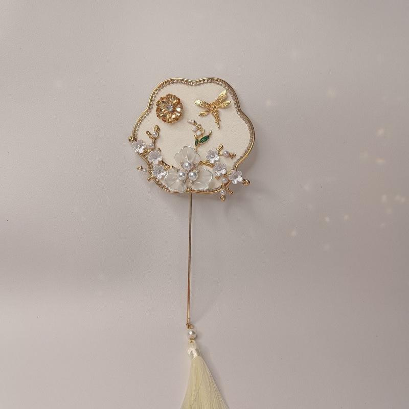 Chinese Style Wedding Photo Props: Bride & Bridesmaid Mini Fan