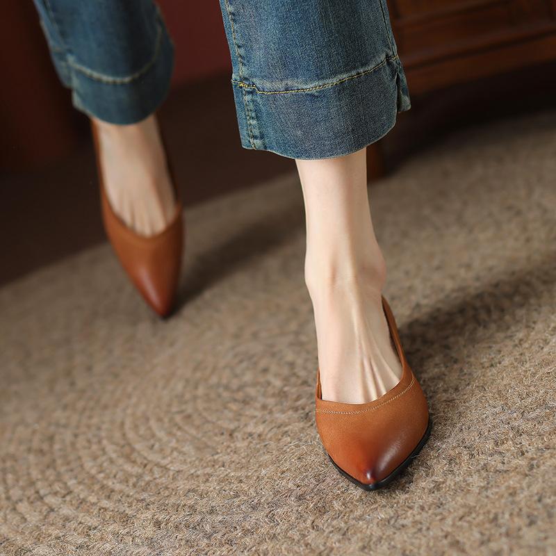 

Французские ретро-полированные туфли с заостренным носком и легким ртом, женские весенние туфли 2025 года, удобные туфли из мягкой кожи на толстом каблуке и низком каблуке 40