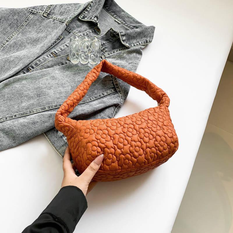 Versatile And Stylish Pleated Cloud Shoulder Bag For Women With Soft Fabric Design