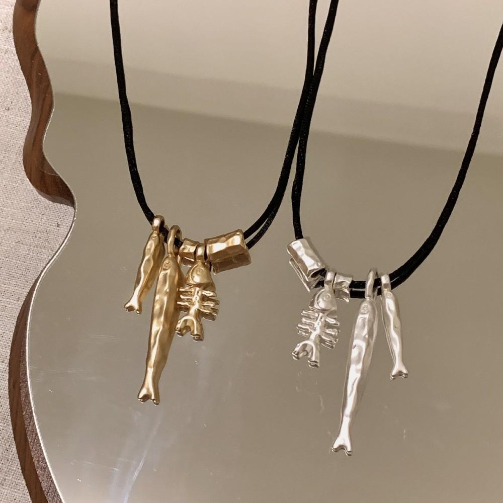 Lange Fisch-Anhänger-Halskette Vintage Pulloverkette Modischer Knochen-Anhänger Choker Geschenk