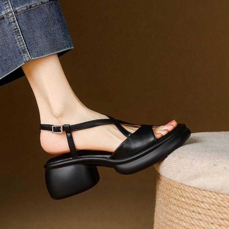 Summer casual Roman sandals solid color women's platform sandals soft sole round head women's shoes new large size shoes polyurethane