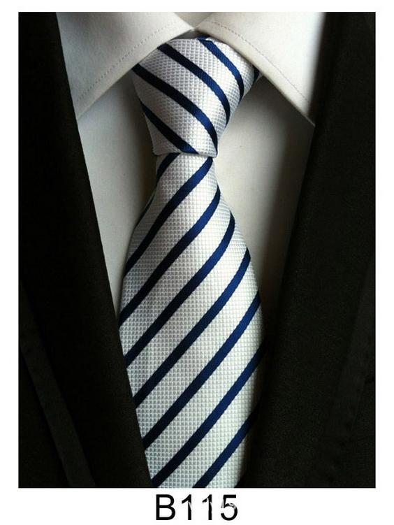 Cravate homme en soie et polyester faite main – Décontractée, formelle ou professionnelle