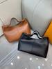 2025 Cross-border First-layer Cowhide Retro Large-capacity Magnetic Tote Bag Handbag Commuter Versatile Messenger Bag Bag Woman