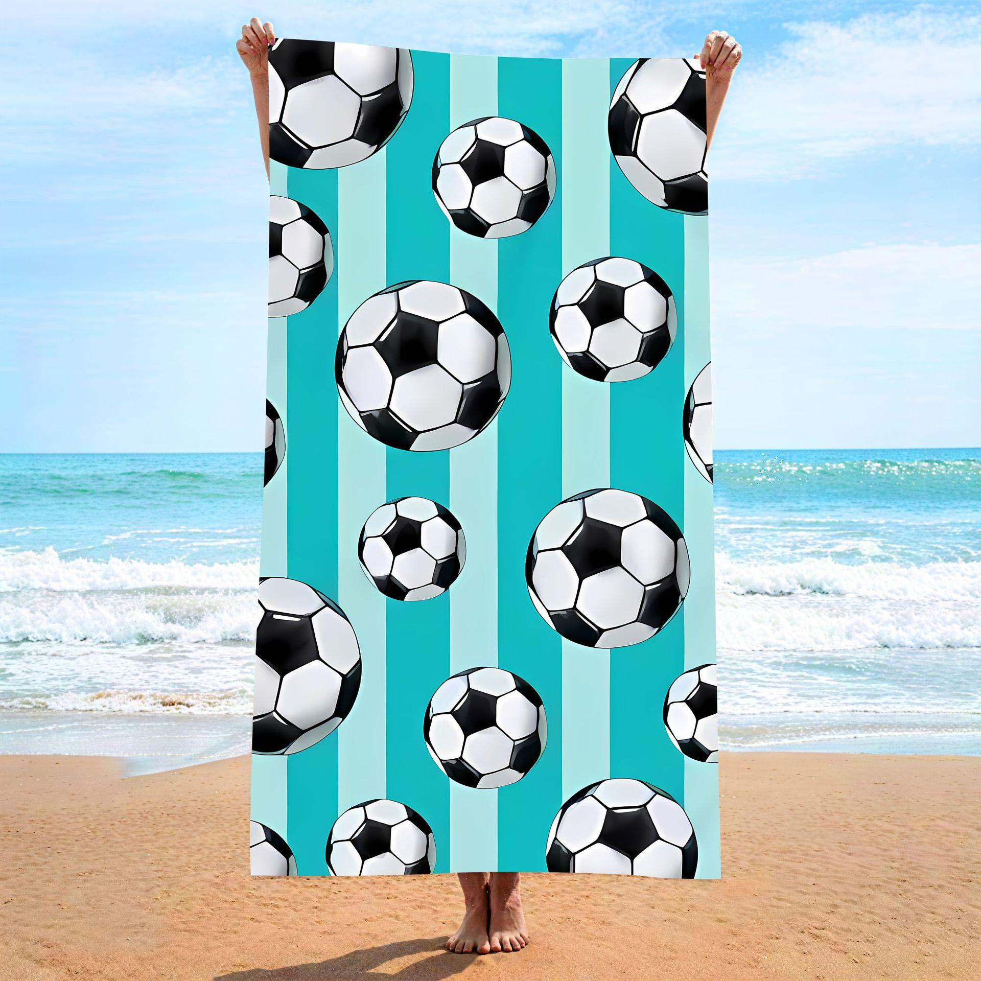2026 Пляжные полотенца в футбольной тематике Прочные банные полотенца из микрофибры, идеально подходят для пляжей и бассейнов 70*150CM