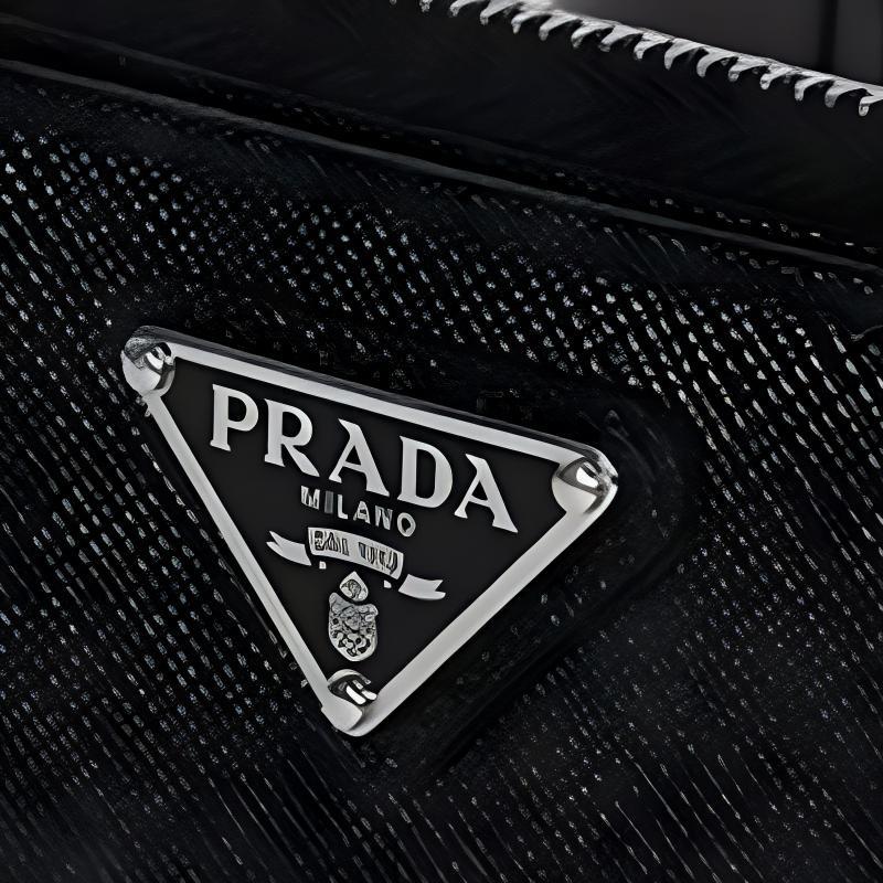 Prada Saffiano Enamel Metal Triangle Logo Snap Closure Natural Leather Wallet Women's Black