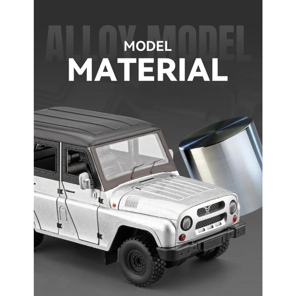 1/18 UAZ Hunter SUV Alloy Car Diecasts & Toy Vehicles Metal Toy Car Model Sound and Light Collection Kids Toy