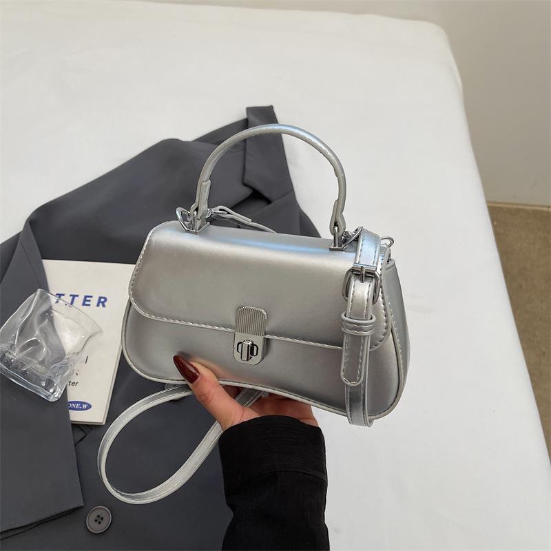 Small Bag Women's New Fashion Versatile Shoulder Messenger Bag High-end Portable Small Square Bag
